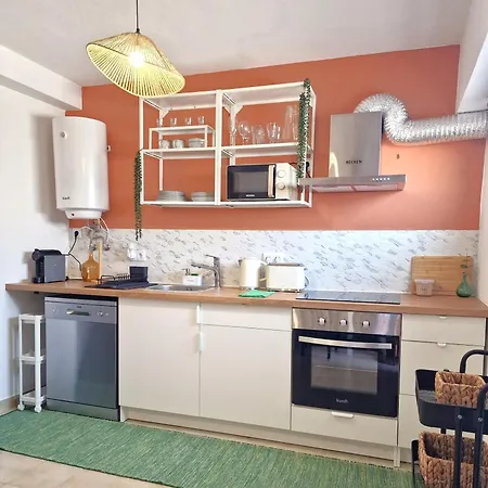 Buganvilia - Near Riverside * 포티마오